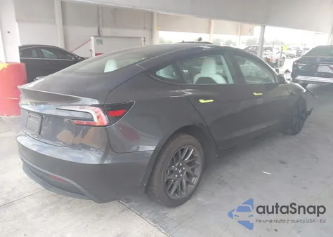 2025 Tesla Model 3 Long Range Rear-Wheel Drive/Standard Rear-Wheel Drive from USA, damaged, VIN 5YJ3E1EAXSF995879